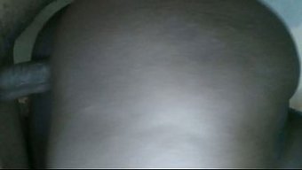 Nur Wenn Mein Frau Wüsste, Dass Ich Den Dicken Arsch Der Verheirateten Nachbarin Gefilmt