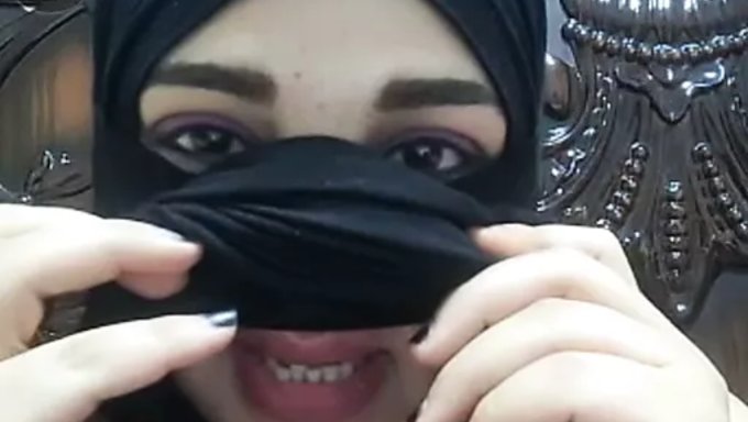 Noor Elmasry Und Malbn Awi In Einem Tango-Themen-Porno-Video