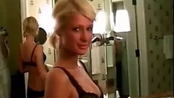 Die Blonde...