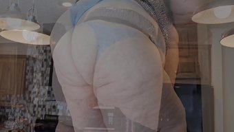 Milf Mit G...