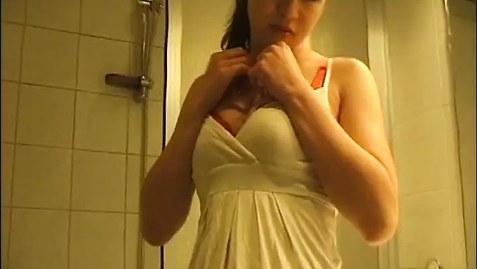 Amateurluder Dominika Wird Beim Massagecasting Versaut