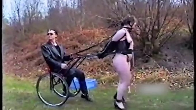 Bdsm Training: Die Erste Erfahrung Eines Sklaven