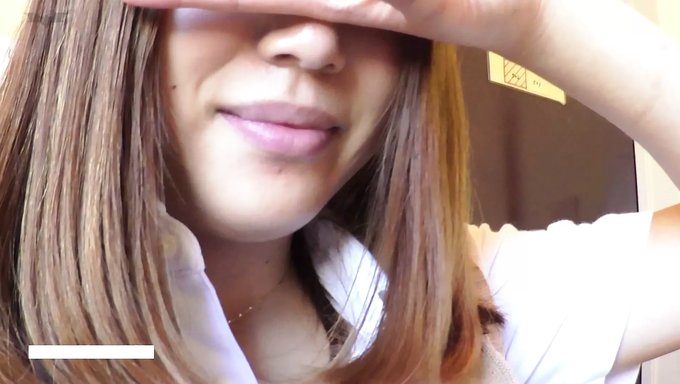 Japanische College-Studentin Teilt Ihr Hausgemachtes Sexvideo Im Wohnheim