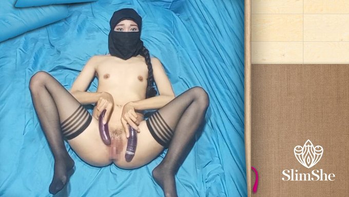 Asiagirl Masturbiert Mit Sextoy Zum Orgasmus