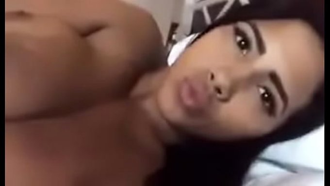 Monica Und Ein Weitere Schöne Frau In Igen Heißen Szenen. Teil Iii.