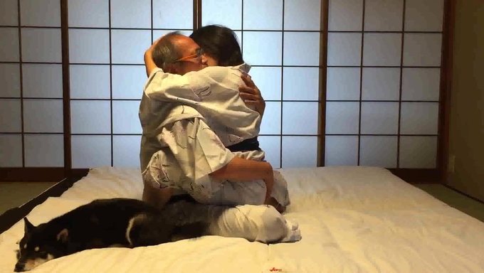 Asiatische Ehefrau Und Ehemann Praktizieren Thai-Sexmeditation