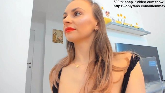 Europäischer Teen In Leggings Und Strumpfhosen