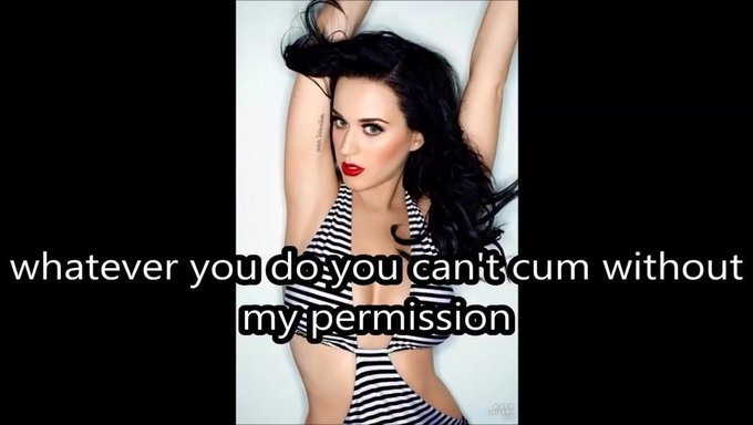 Amerikanische Herrin Katy Perry In Einem Softcore-Video